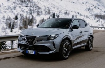 Alfa Romeo Junior, nun auch mit Allradantrieb