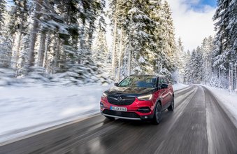 Opel Grandland X Hybrid4