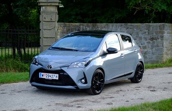 Toyota Yaris 1,5 VVT-i Hybrid GR-S