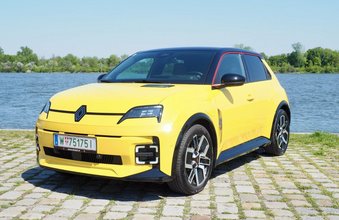 der neue Renault R5 E-Tech von vorne